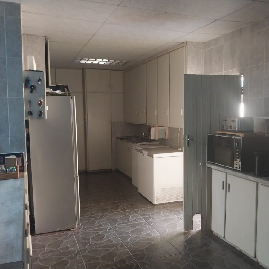 7 Bedroom Property for Sale in Carters Glen Northern Cape